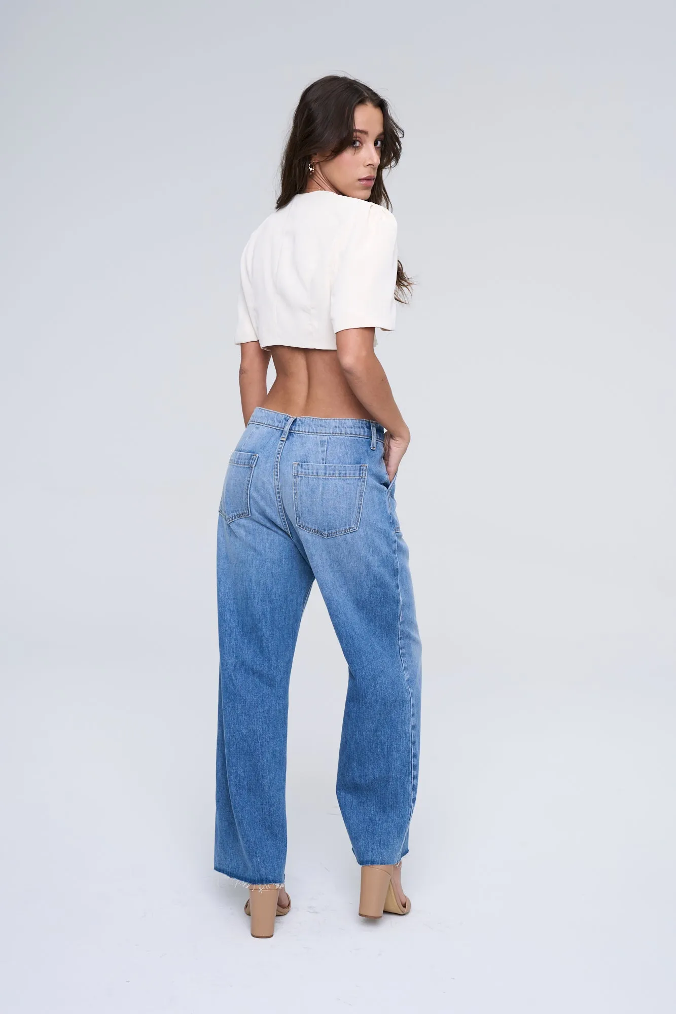 FIVE BUTTON HIGH RISE WIDE LEG W FRONT POCKETS / SP-P12632