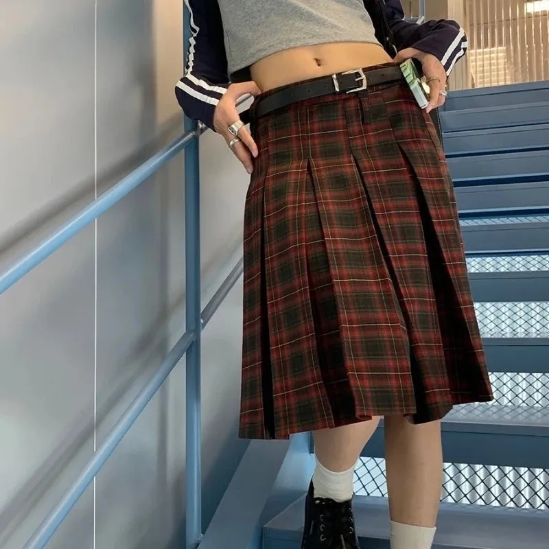 Pleated Knee-Length Skirt With Plaid Pattern