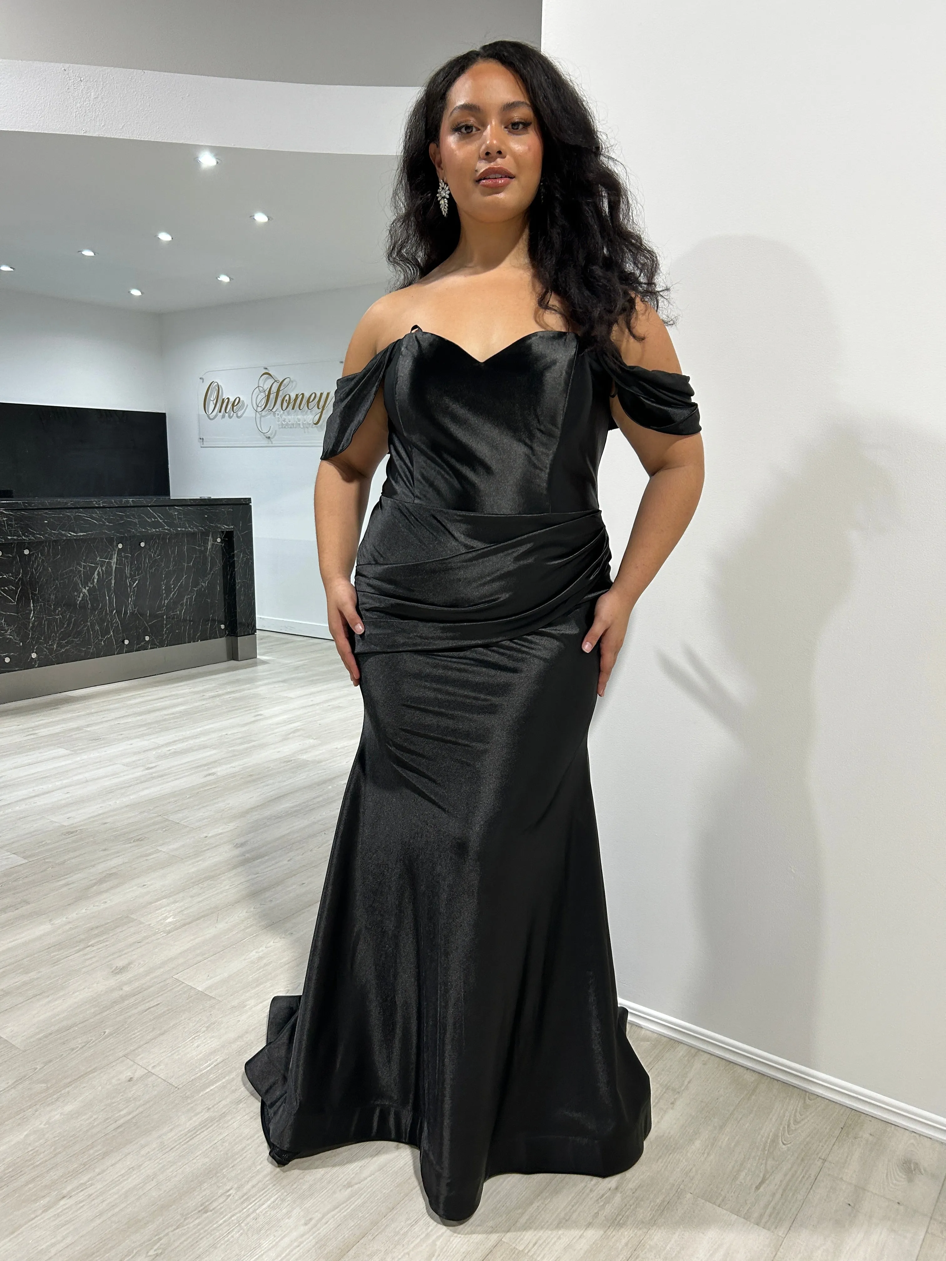 ROCO Curve Silky Off The Shoulder Mermaid Formal Dress